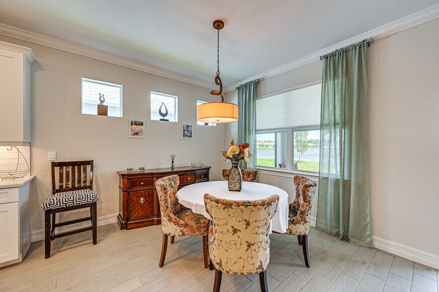 Building Photo - 415 Polihale Wy