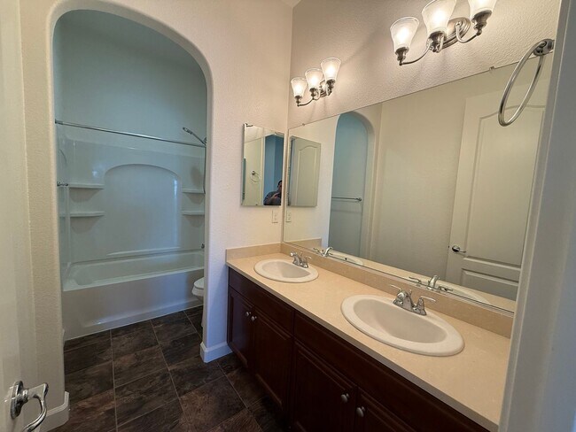 Building Photo - Lake front single story home in gated community!