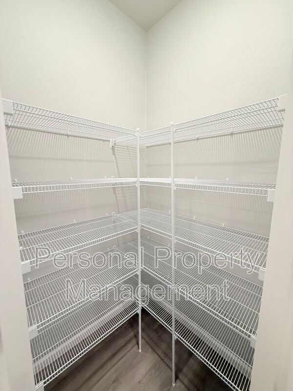 Building Photo - 16332 NE 21st St