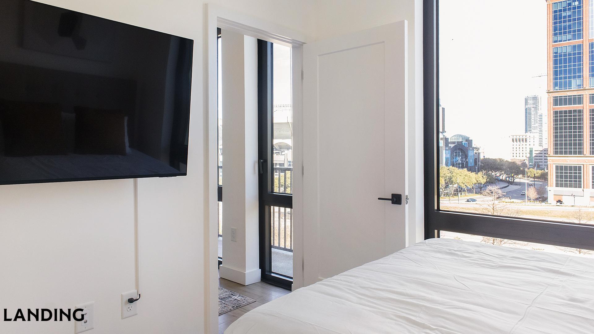 Building Photo - 1007 S Mint St