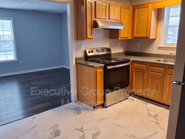 Building Photo - 103 Hurstfield Dr