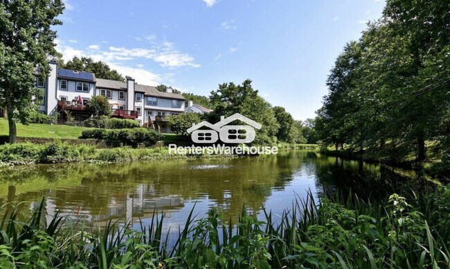 Building Photo - 1525 Casino Cir