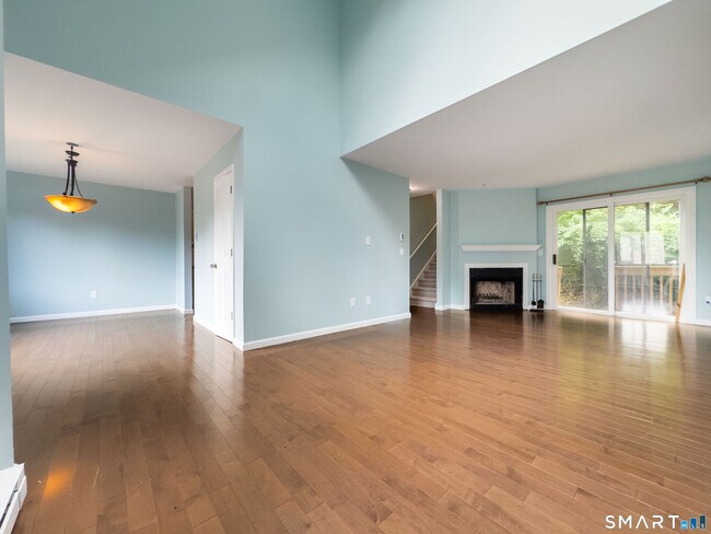 Building Photo - 19 Twin Oaks