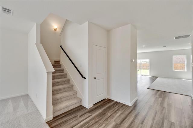 Building Photo - 795 Yorkshire Dr