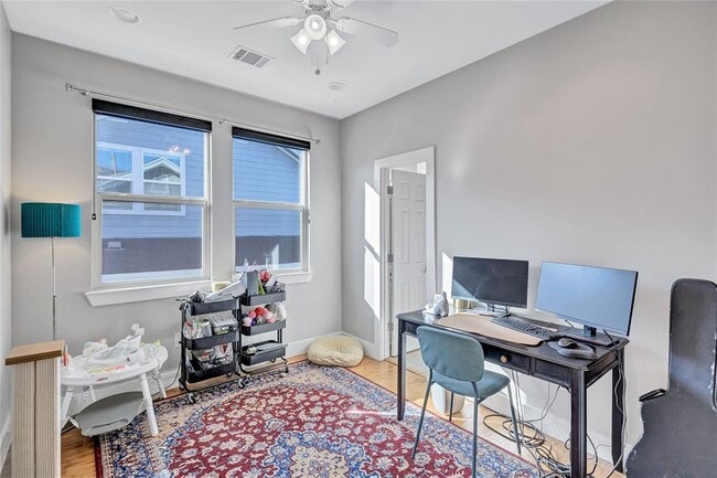 Building Photo - 3309 Thomas Kincheon St