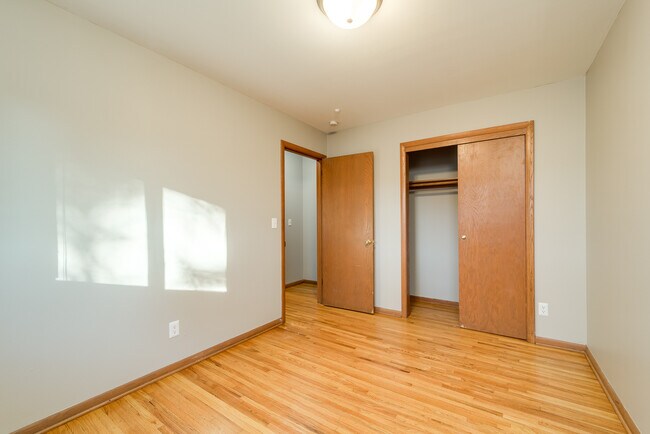 Building Photo - 5617 Pennsylvania Ave N