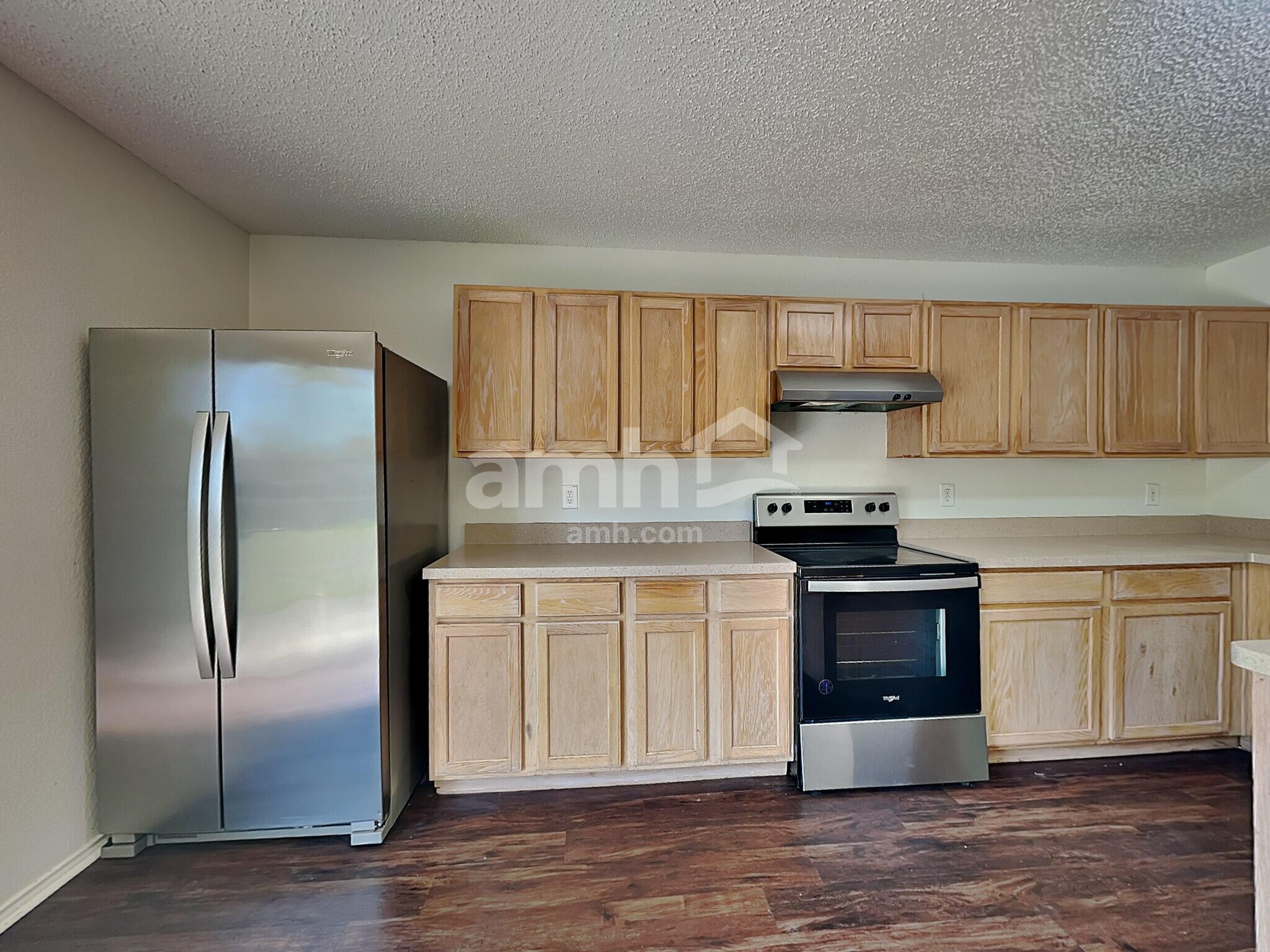 Building Photo - 1601 White Oak Rd