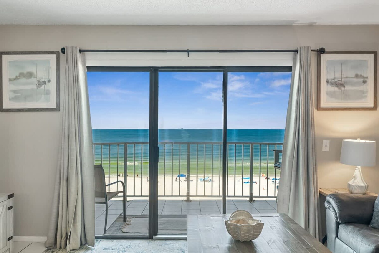 Building Photo - 8743 Thomas Dr