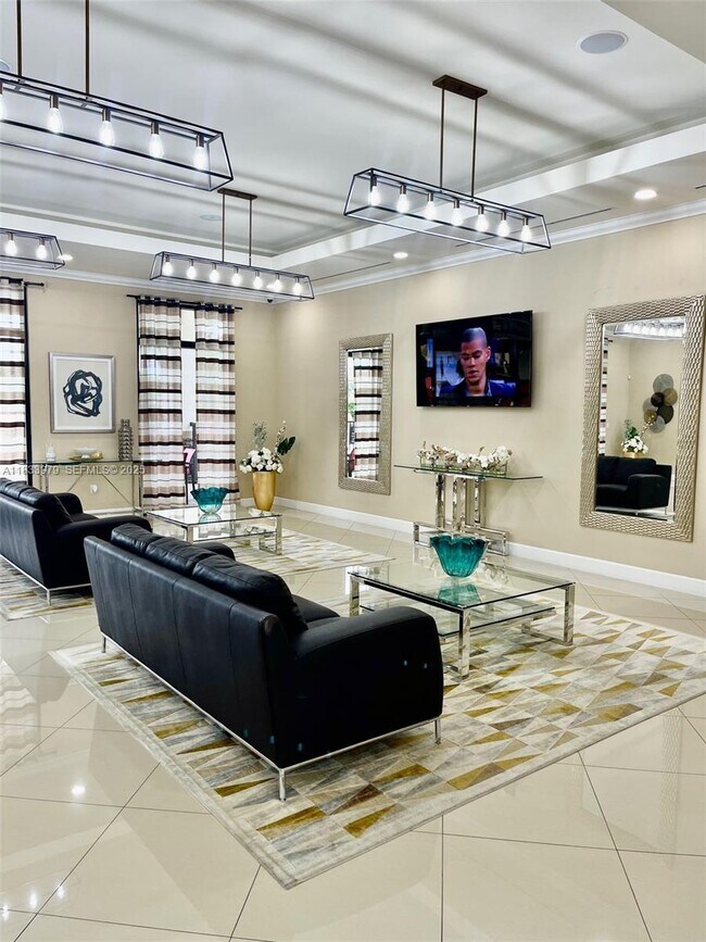 Building Photo - 146 SE 34th Terrace