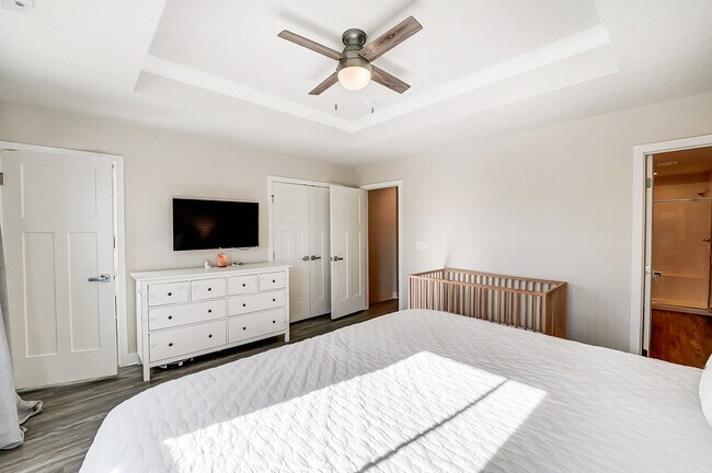Building Photo - 7905 Pinnacle Point Dr