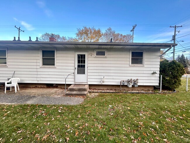 Building Photo - Wallace Ave 3189/3191