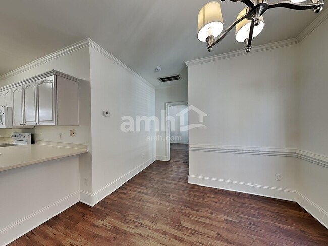 Building Photo - 6111 Creft Cir