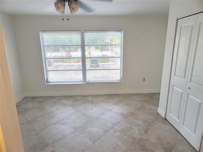 Building Photo - 3360 S Osprey Ave