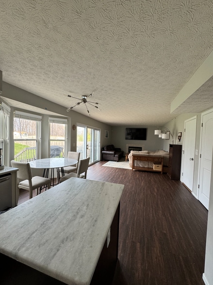 Building Photo - 4330 Portobello Dr