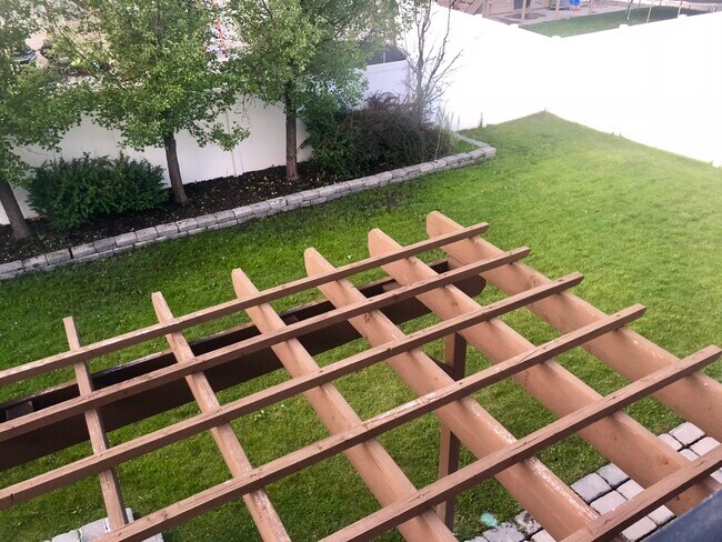 Building Photo - 944 Longleaf Dr