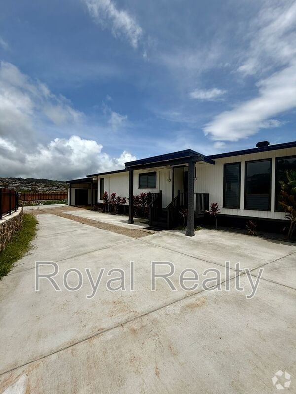Building Photo - 98-1613 Ho'olauae St