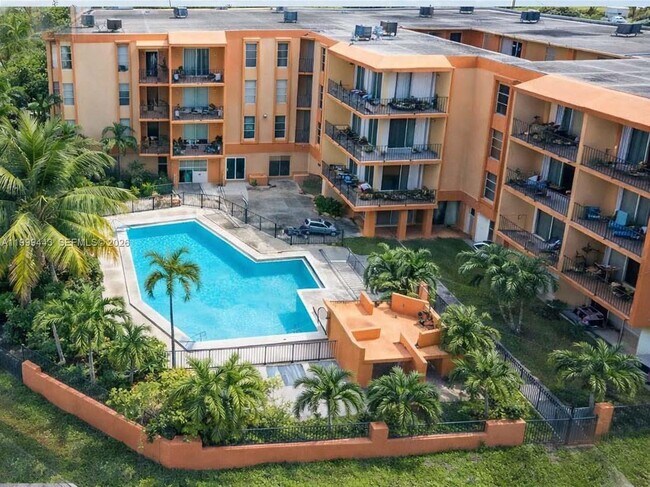 Building Photo - 6780 W 2nd Ct