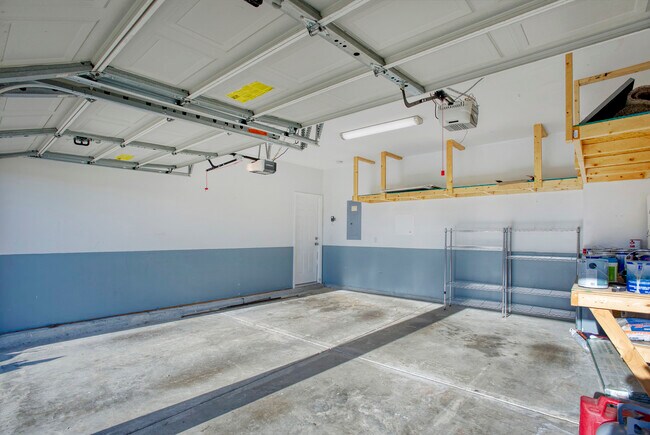 Building Photo - 2601 Potomac Ct