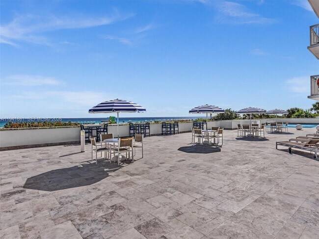 Building Photo - 401 Ocean Dr