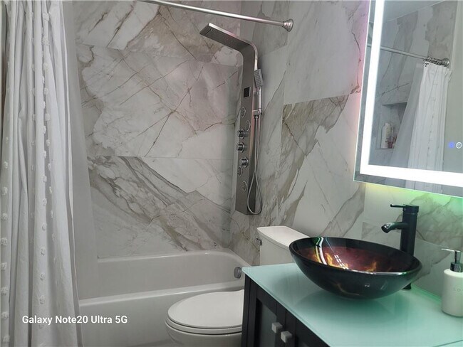 Building Photo - 9706 Darlington Pl