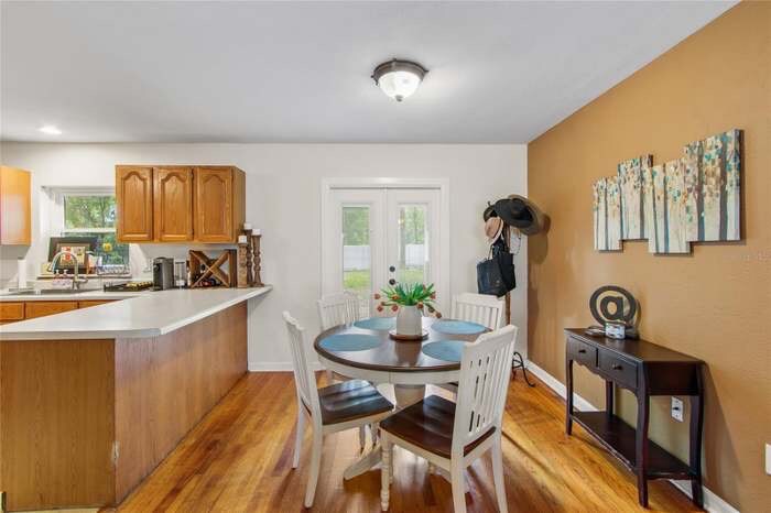 Building Photo - 711 Wilkinson St