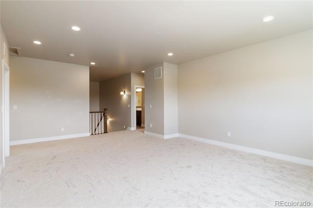 Building Photo - 2554 Eastview Dr