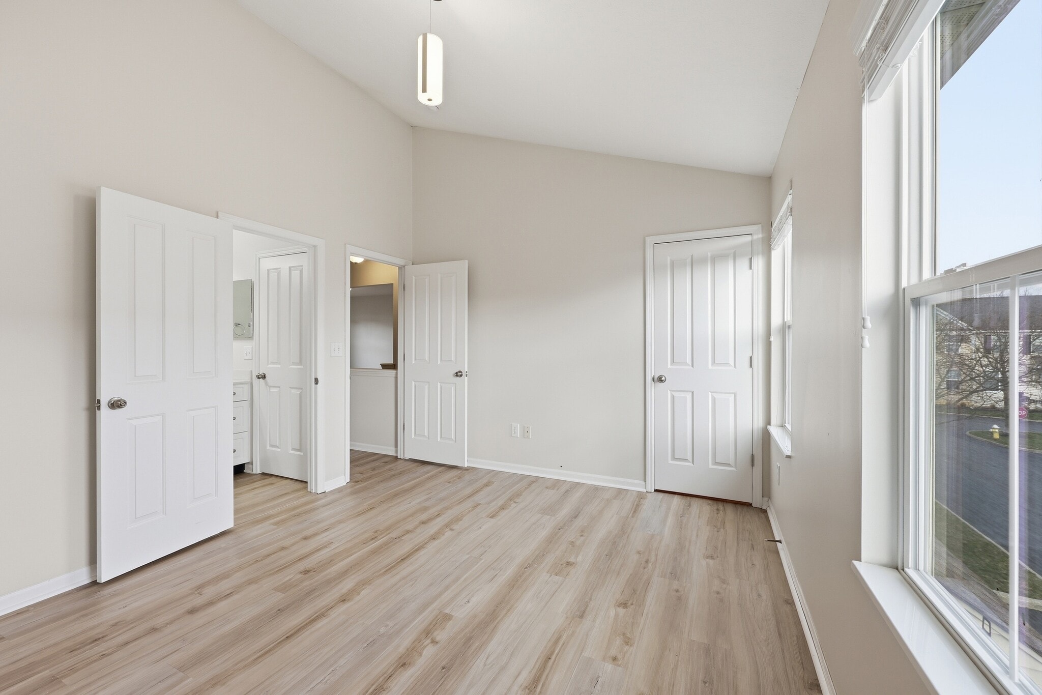 Building Photo - 1656 Nature Dr