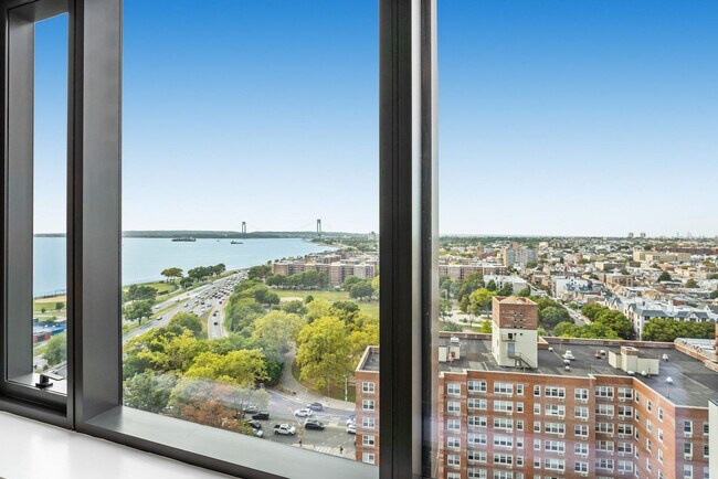 Building Photo - 30 U.S. 9W-ID1466762P