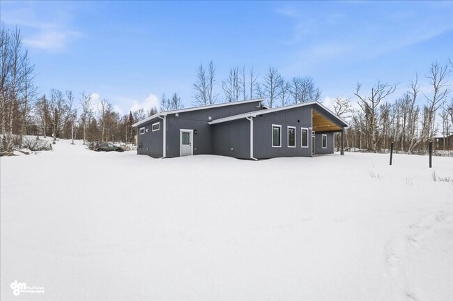 Building Photo - Fully ADA Accessible Home!