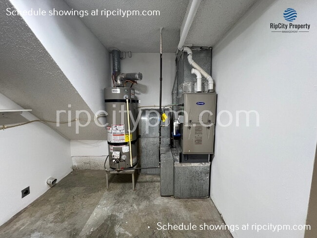 Building Photo - 12250 SW Indian Hill Ln