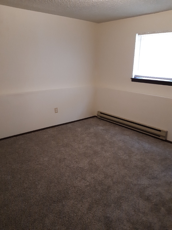 Building Photo - 14876 SE Taylor Ct