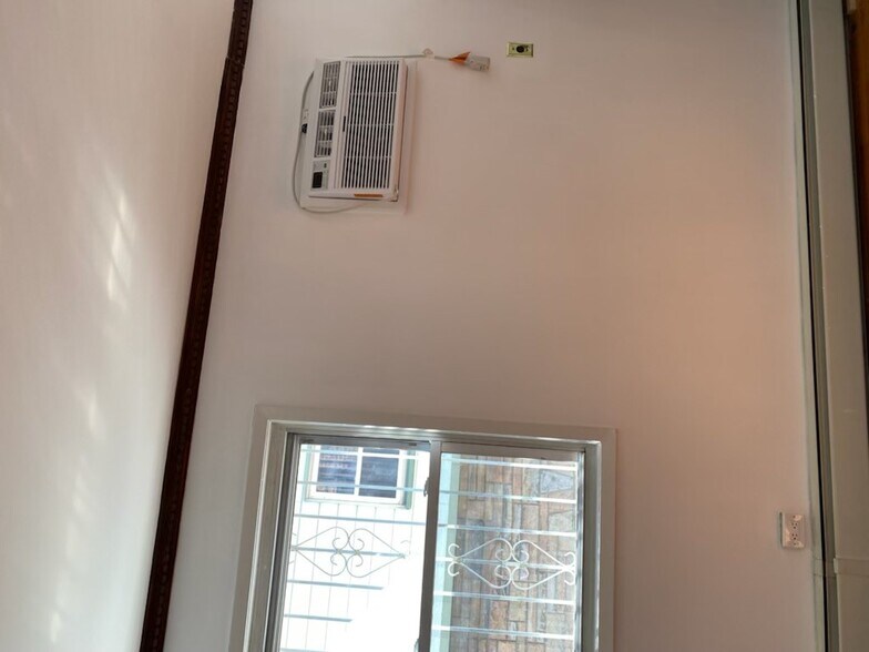 Building Photo - 304 Fulton Ave