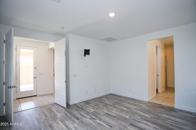 Building Photo - 6349 W Raymond St