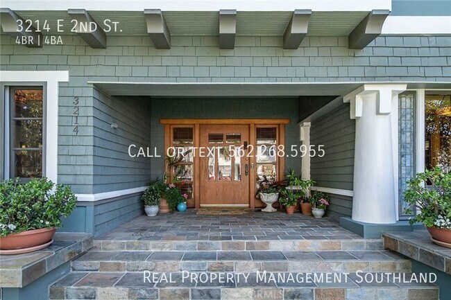 Building Photo - 4 BEDROOM 3 1/2 BATH ESTATE SITUATED IN PR...