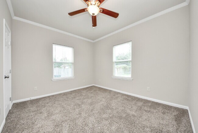 Building Photo - Renovated Houston Gem Near Downtown & the Medical Center