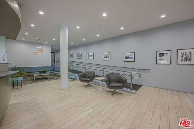 Building Photo - 2960 Neilson Way