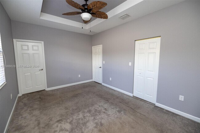 Building Photo - 3213 SE 6th St