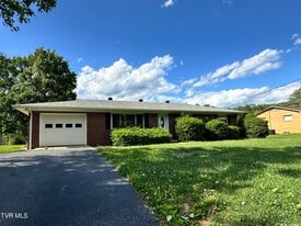 Building Photo - 336 W Lane St