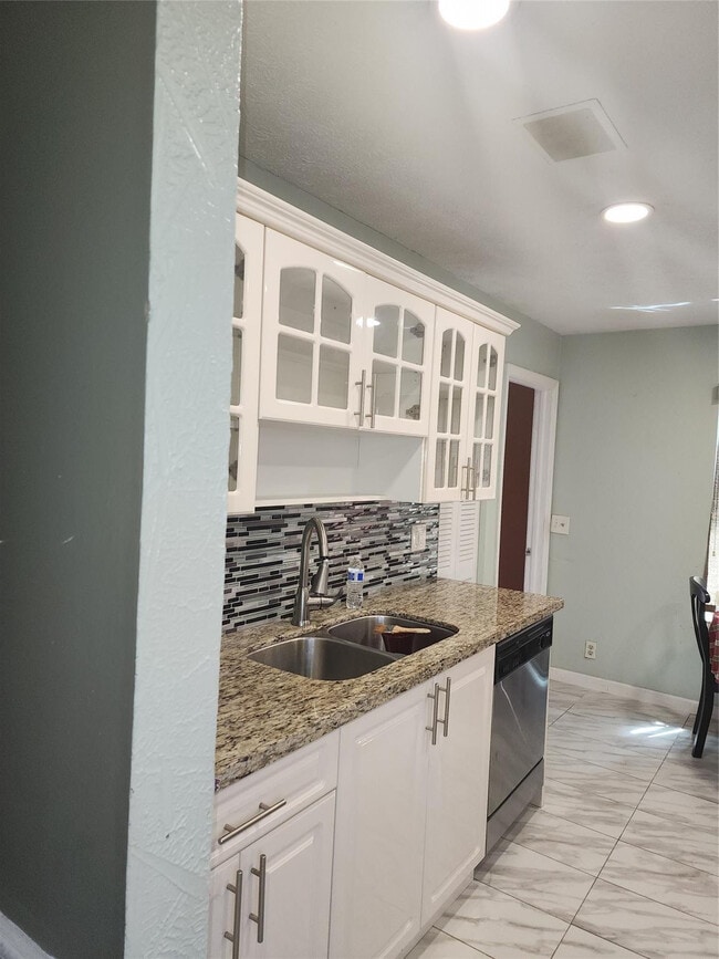 Building Photo - 4440 NW 92nd Way