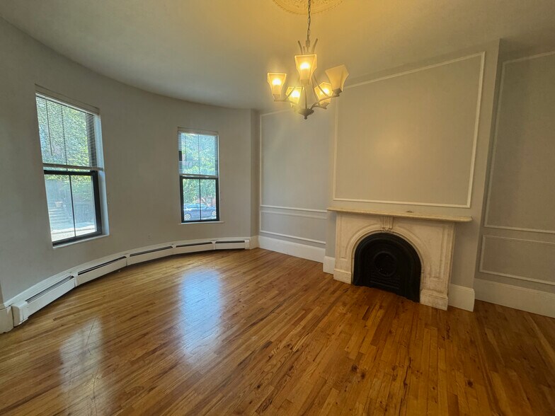 Building Photo - 93 E Brookline St