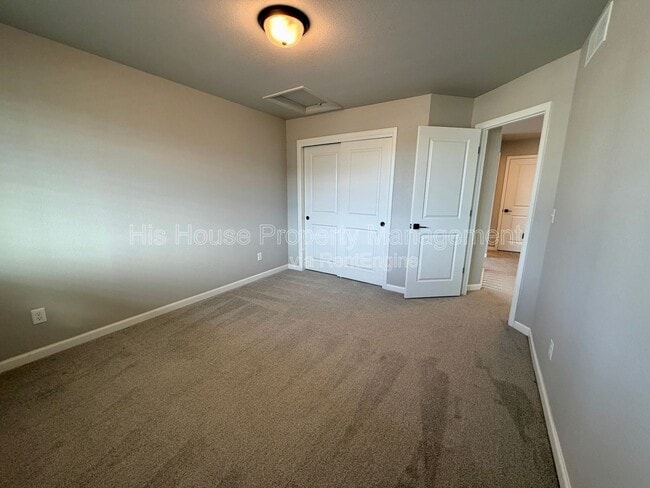 Building Photo - 2640 Brookstone Dr