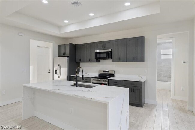 Building Photo - 3008 23rd St SW