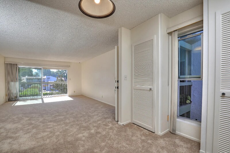 Building Photo - 5518 Armitos Ave