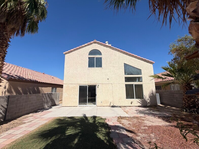 Building Photo - 4537 Switchback St