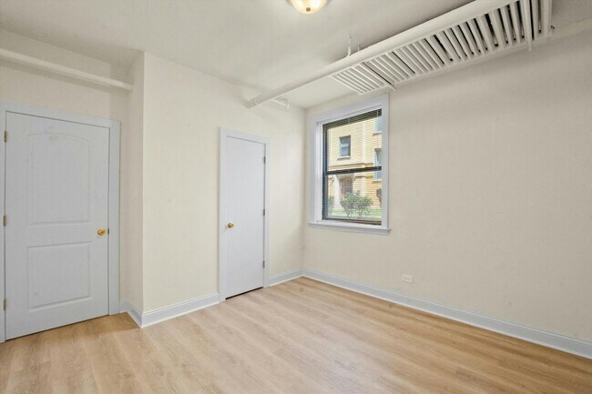 Building Photo - 2330 N Spaulding Ave