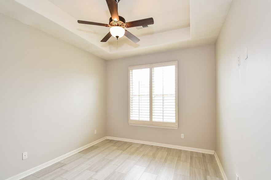 Building Photo - 430 Hidden Meadows Cove