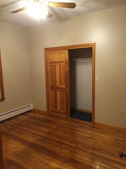 Building Photo - 656 June St