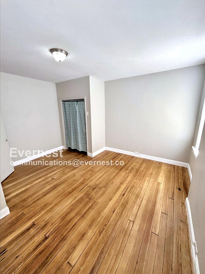 Building Photo - 7621 Virginia Ave