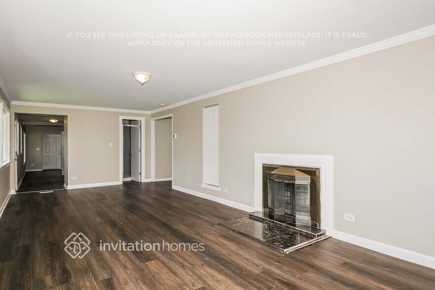 Building Photo - 9921 Harnew Rd E