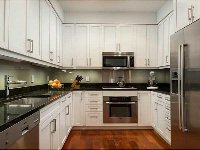 Building Photo - 100 W Exchange St